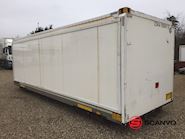 Various 7450 mm med rulleport Closed box - 2