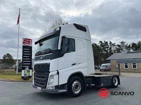 volvo_fh500_4x2_x-low_mega_traekker