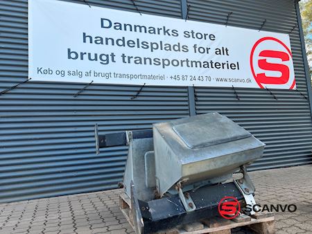 sandstroeer_-_til_montering_foran_traekkende_hjul_tilbehoer