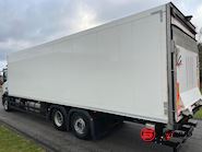 Mercedes-Benz Antos 2533 L Fast kasse - 2
