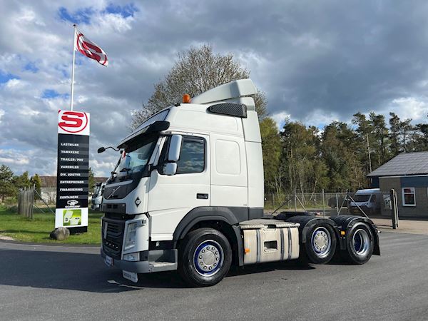Volvo FM450, Trækker