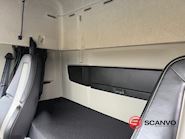 Volvo FM330 Closed box - 11