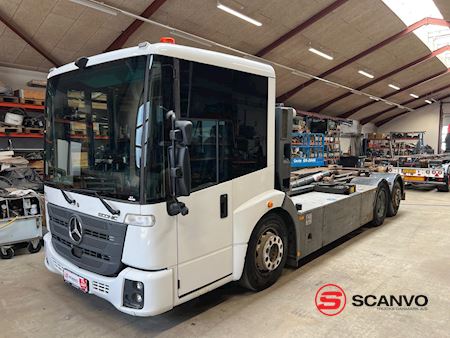 mercedes-benz_econic_2630_l_hook_system