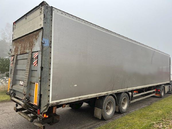 Fruehauf 13,6 mtr box - lodretstående lift, Box Trailer