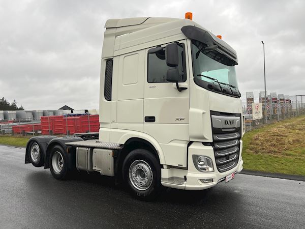 DAF XF 530 6x2 FTR, Trækker