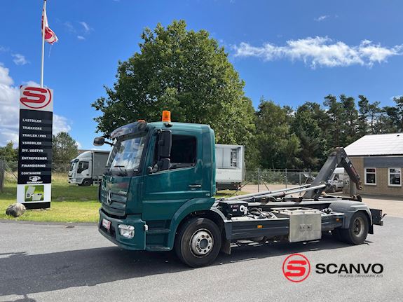 Mercedes-Benz Atego 1521 Hook System - 1