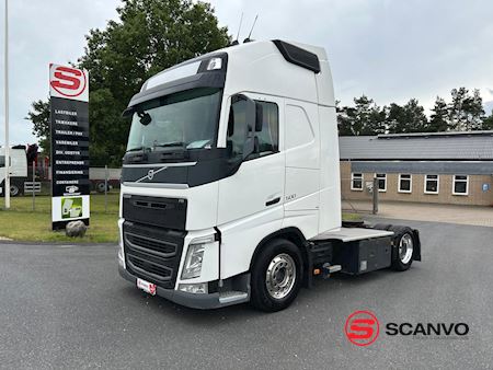 volvo_fh500_4x2_x-low_mega_traekker