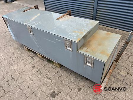 vaerktoejskasse_l2440_h650_d650_mm_andere