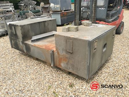 vaerktoejskasse_-_l1200_x_h700_x_d2450_andet