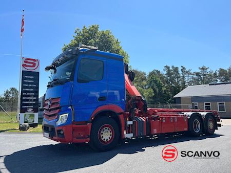 mercedes-benz_antos_2545_-_hmf_1520k-rckran_hejs_kran