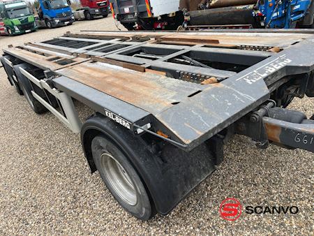 kel-berg_d24b3_-_70_-_75_mtr_container_behaltertransportanhanger