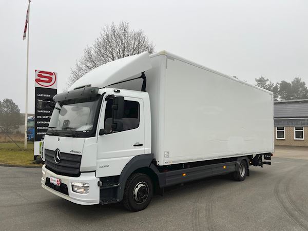 Mercedes-Benz Atego 1223 LnR, Closed box