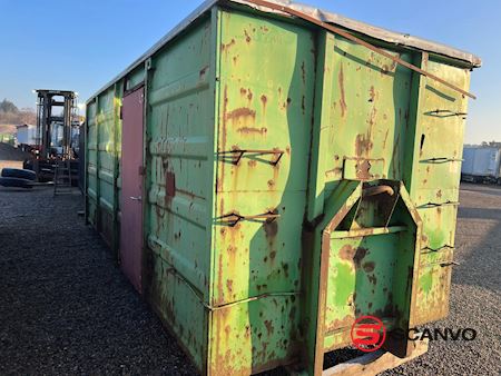 geostad_6500_mm_-_lukket_bagende_fast_tag_sidedoer_closed_box