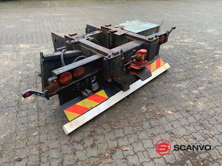 hmf_205_t_m_kran_konsol_med_traektravers_extras