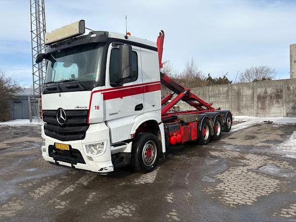 Mercedes-Benz Arocs 3253 LK, Kroghejs