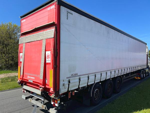 Kel-Berg D100V 13,6 mtr gardin - lodretstående lift, Curtain-Sider