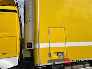 Mercedes-Benz Arocs 3251 Fridge - 10