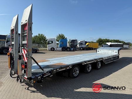 hangler_134_mtr_agro_line_maskintrailer_med_hjulbroende_autotransport