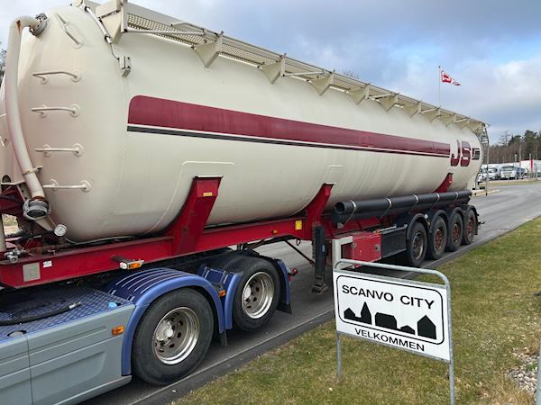 Interconsult 64m3 STRT1-64CA med tip, Silotrailer