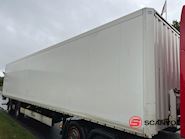 Krone 13,6 mtr boks trailer - lodretstående lift City - 3
