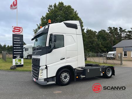 volvo_fh460_4x2_x-low_mega_traekker
