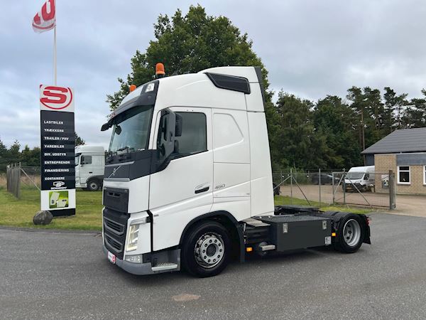 Volvo FH460 4x2 X-low mega, Trækker