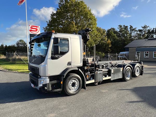 Volvo FE320 - HMF 1320K3, Hejs/kran